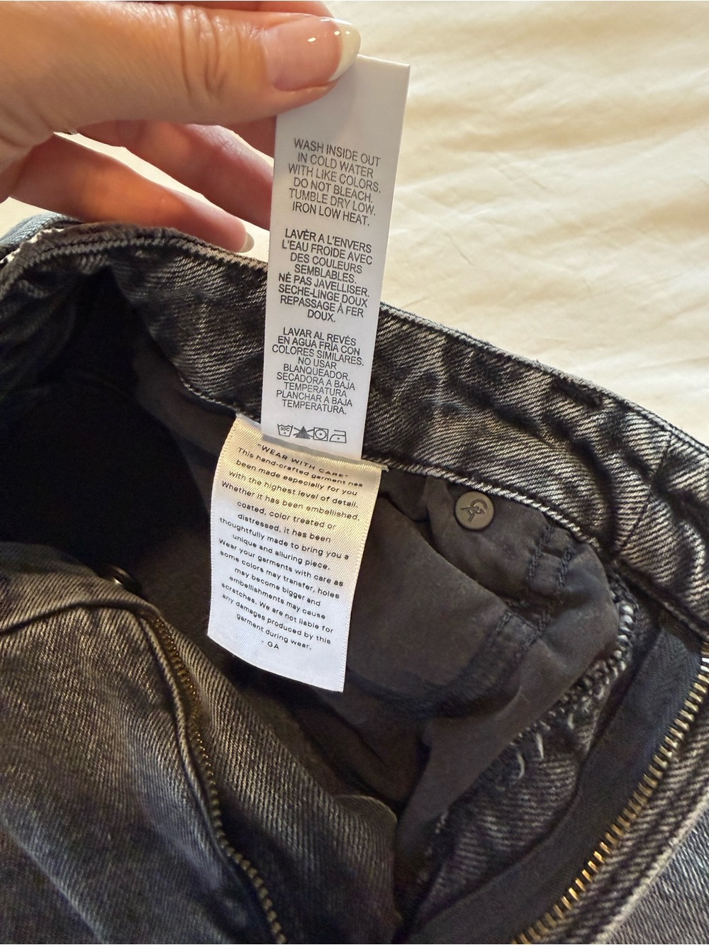 Good American | Good Icon Lace-Up Jeans, size 4 - Picture 8 of 11